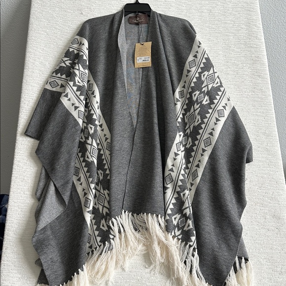 Patricia Nash Prairie Fringed Poncho NWT - Picture 4 of 4